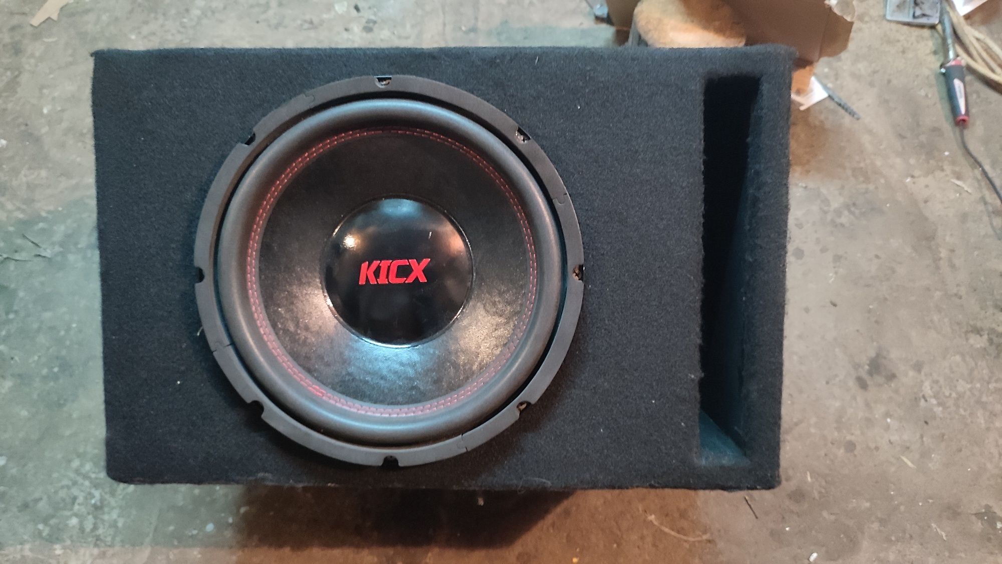 Сабвуфер Kicx GT-12M с коробом