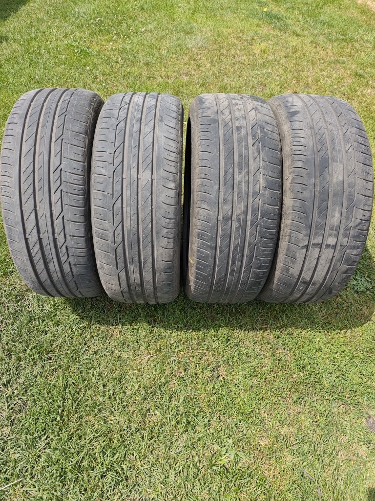 Brigestone turanza 225/45 r19