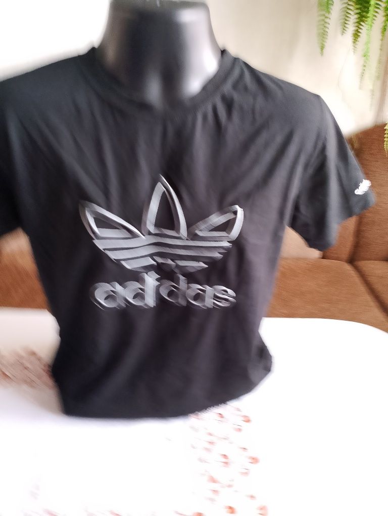 Koszulka męska Adidas rozmiar L długość 66 szerokość 102