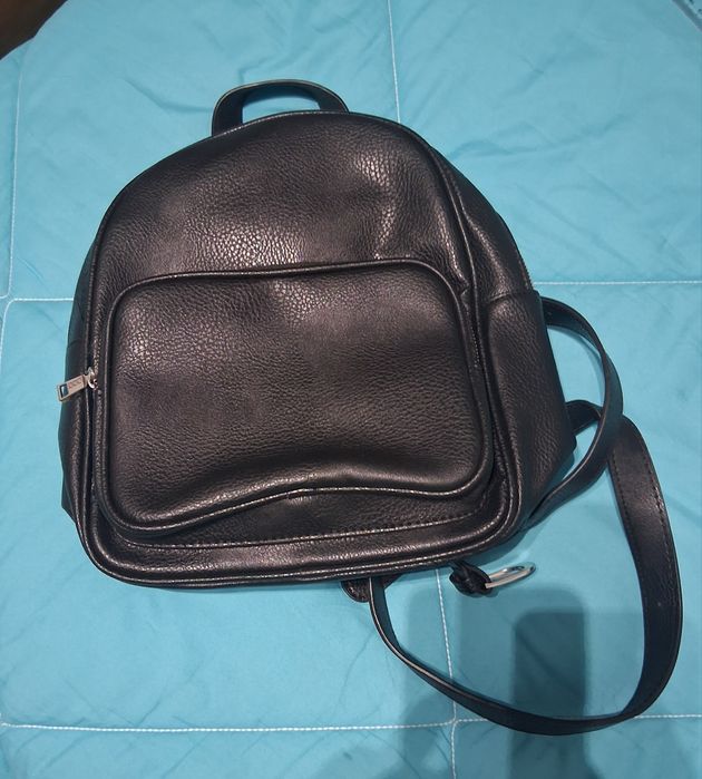 Mochila preta da misako