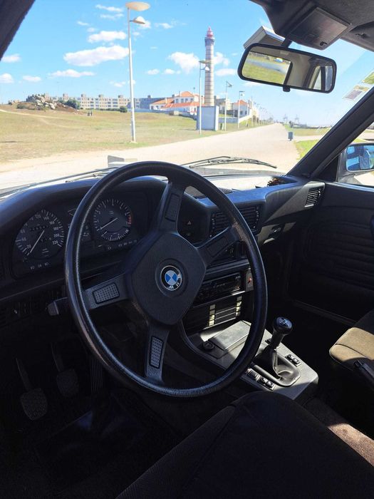BMW 520i 2.0 (E28)