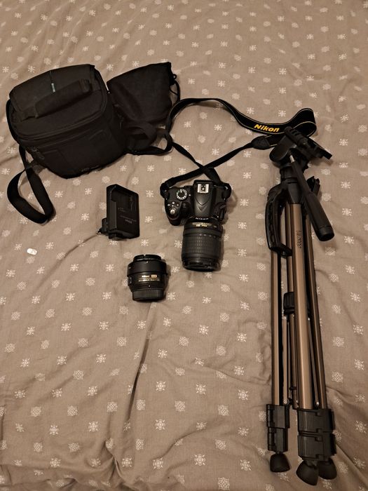 Nikon D3200 obiektyw nikkor 18-105 mm + nikkor 35 mm