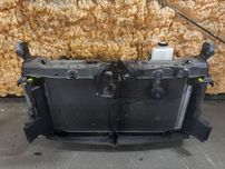 Chłodnice pas belka Corolla e21 hybryda