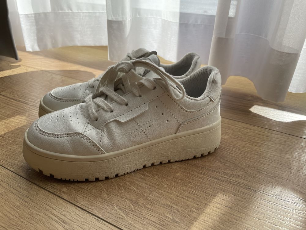 Zara sneakersy białe na platformie rozmiar 33