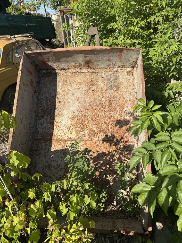 Продається самоскидний причіп до мотоблока