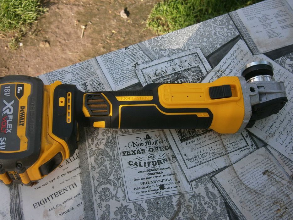 болгарка аккумуляторная dewalt 18v регулятор оборотов