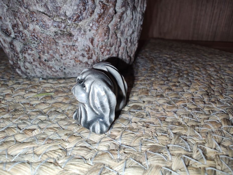 Figurka kolekcjonerska, pies pekińczyk, Kuka W. Rydz