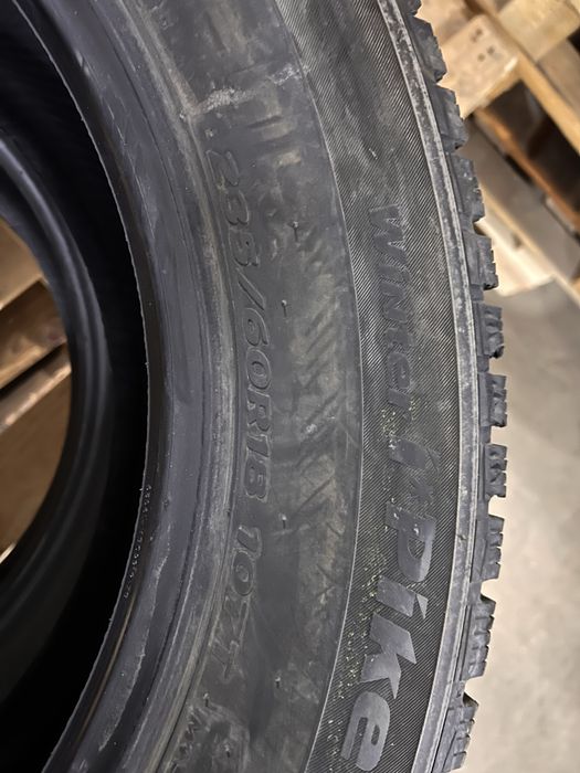 Продам шини 235/60r18