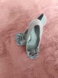 Szpilki peep-toe MENBUR r.38