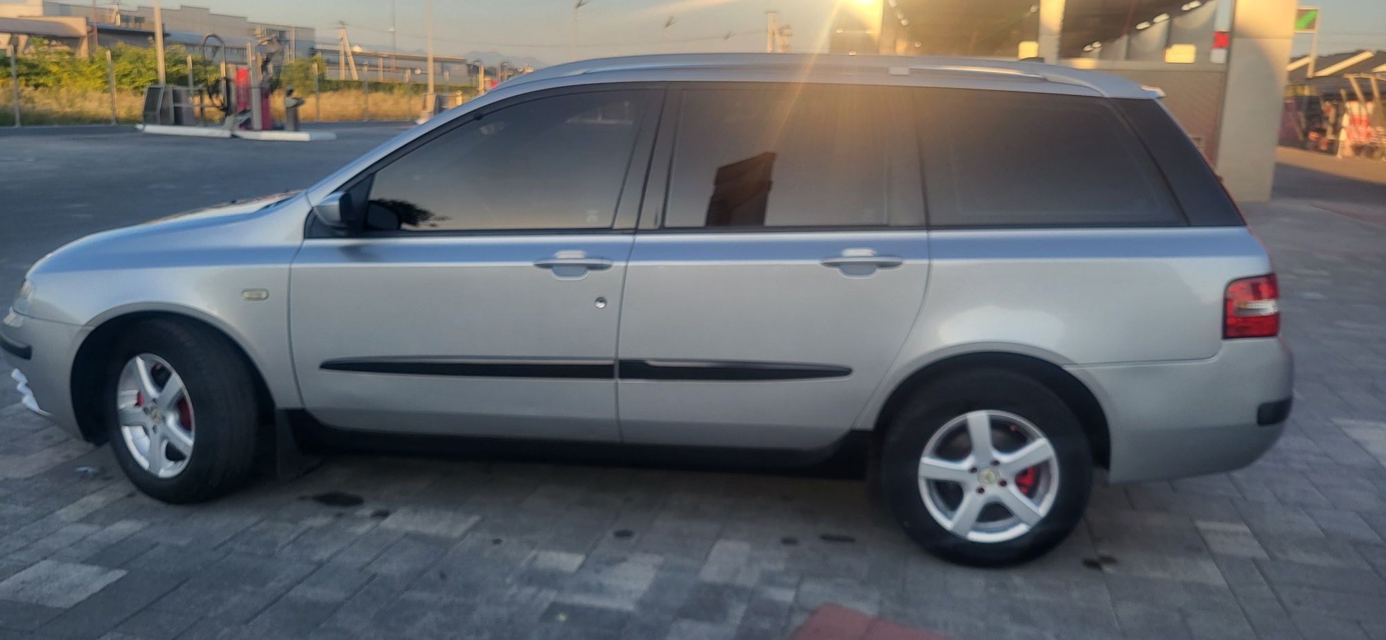 Fiat      Stilo.