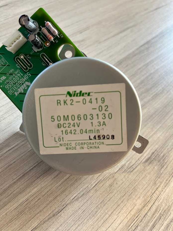 Silnik krokowy NIDEC RK2-0419 DC 24 V 1.3 A