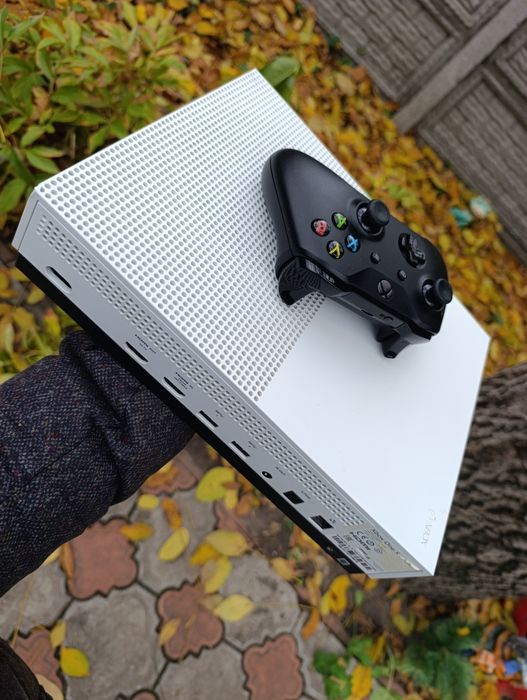 Xbox one S 1000gb