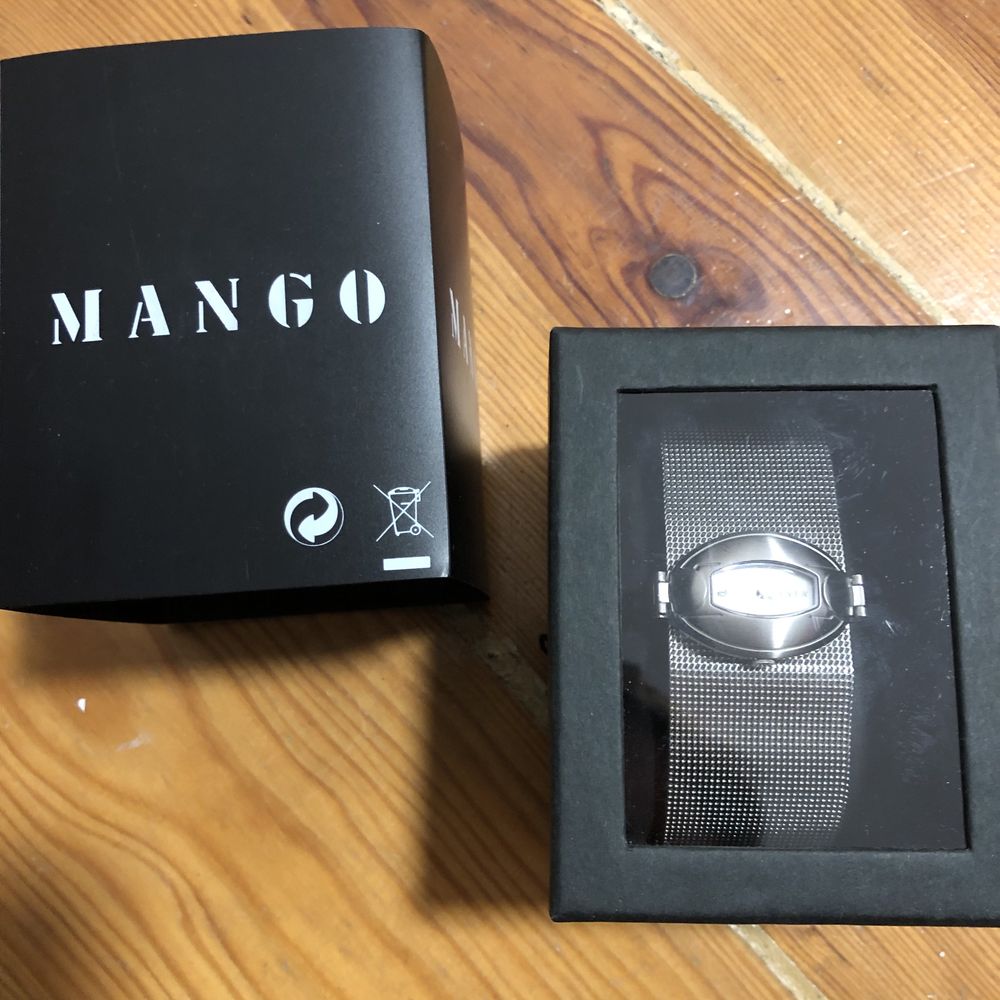 Relogio Mango novo na caixa com etiqueta