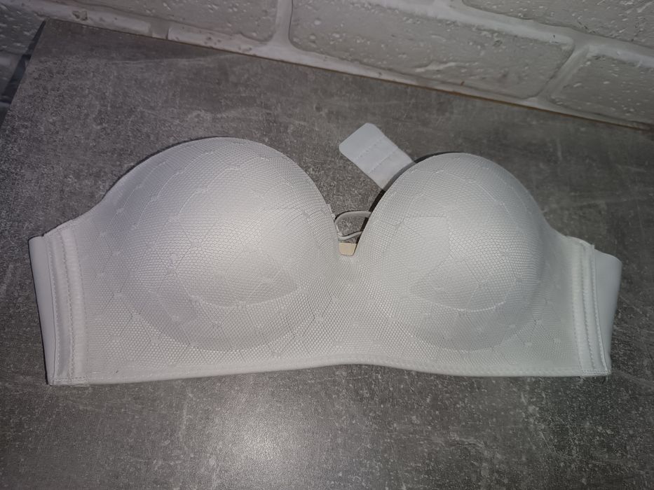 Продам бюстгальтер