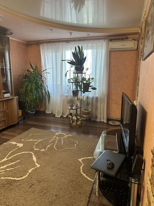 Квартира продаж 3 кімнатна