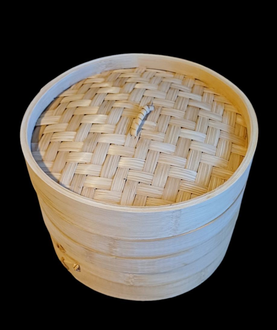 Koszyk bambusowy do gotowania na parze.