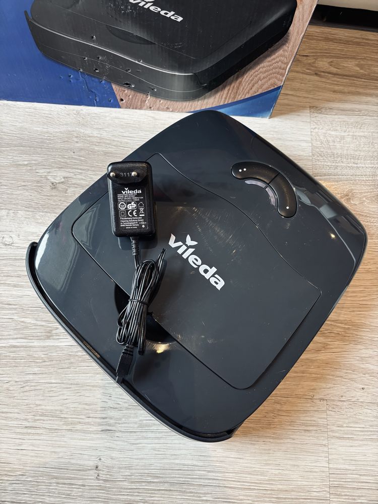 Robot sprzatajacy Vileda VR100 jak nowy