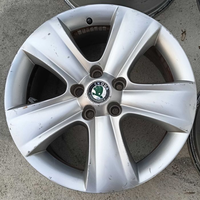 Alufelgi 17 5x112 Org Skoda 5L0 Karoq Yeti Octavia Superb VW Golf Seat