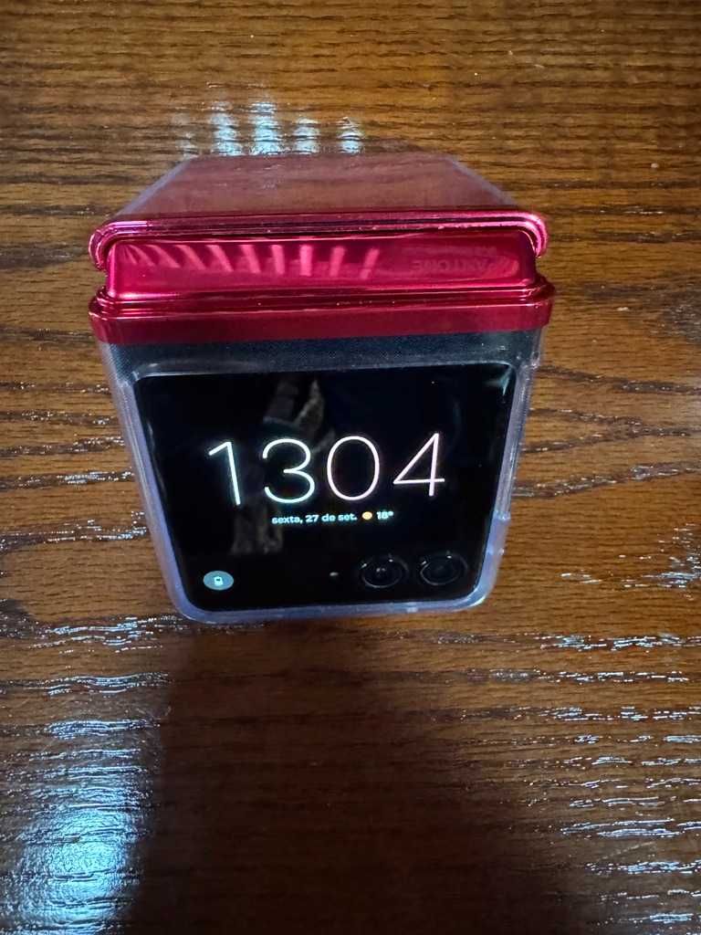 MOTOROLA RAZR 40 ULTRA cor Magenta 12GB/512GB