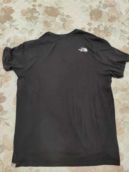 T-shirt North Face tam. XL em excelente estado