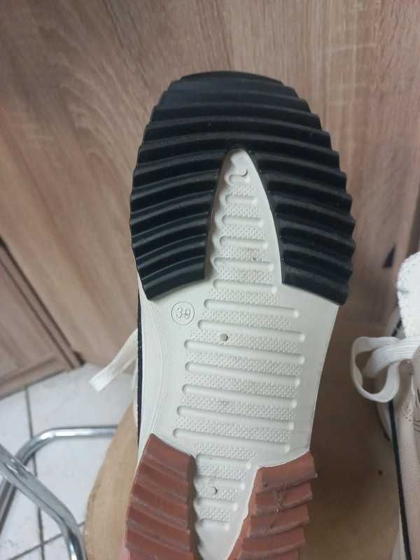 Buty trampki wysokie jasne jak nowe r.39