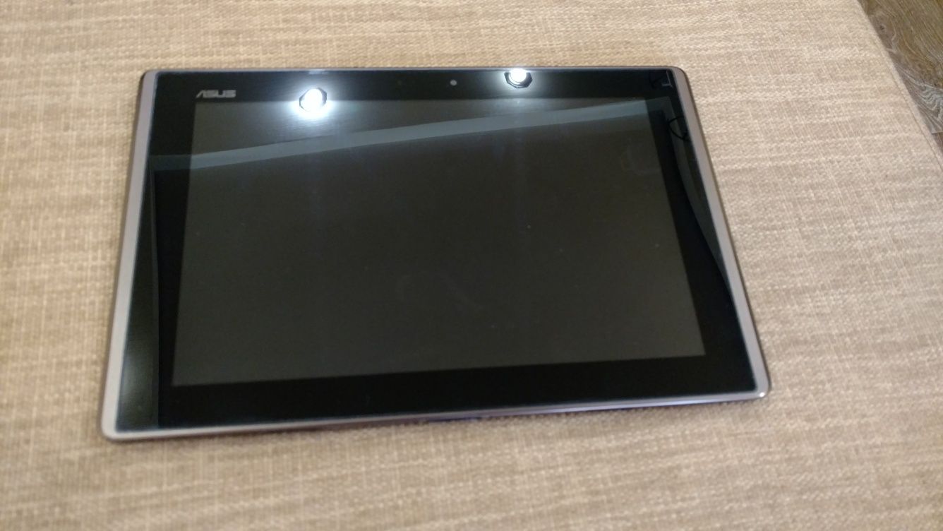 Плашет Asus Eee Pad Transformer TF101