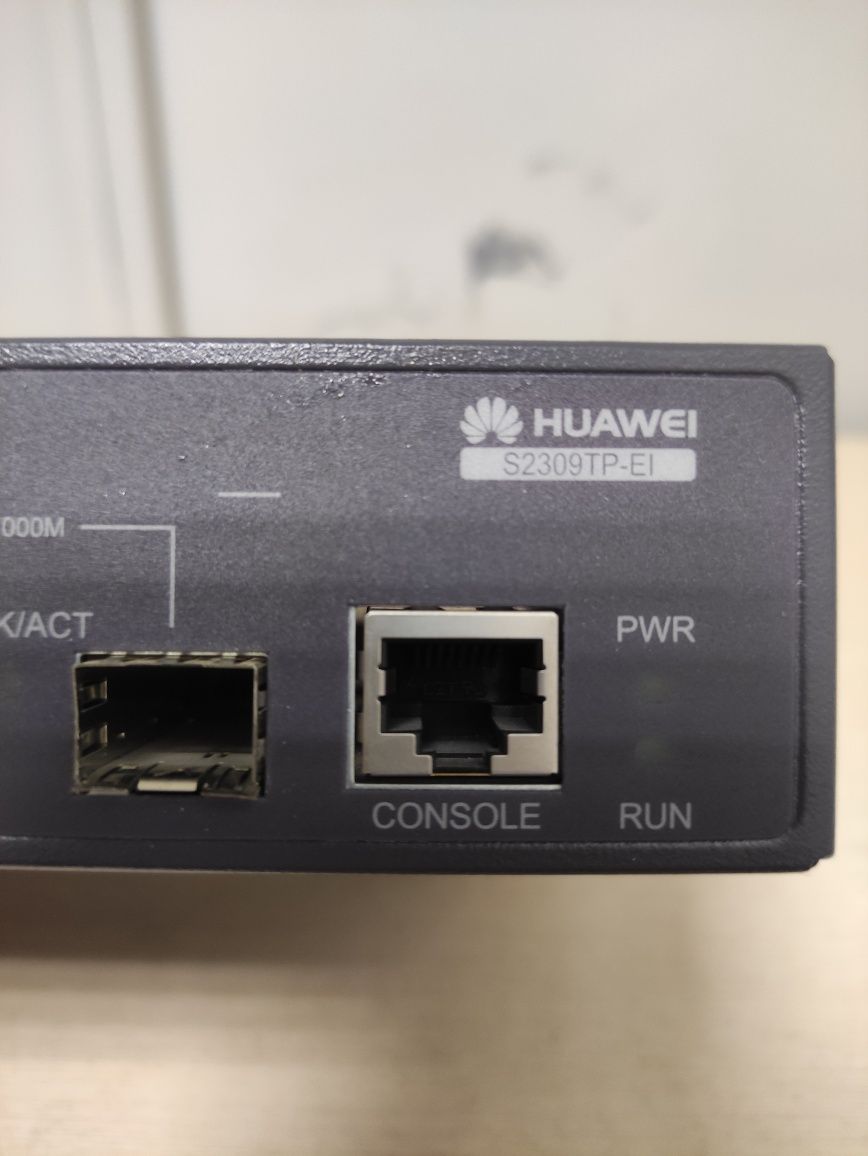 Комутатор Huawei S2309TP-EI