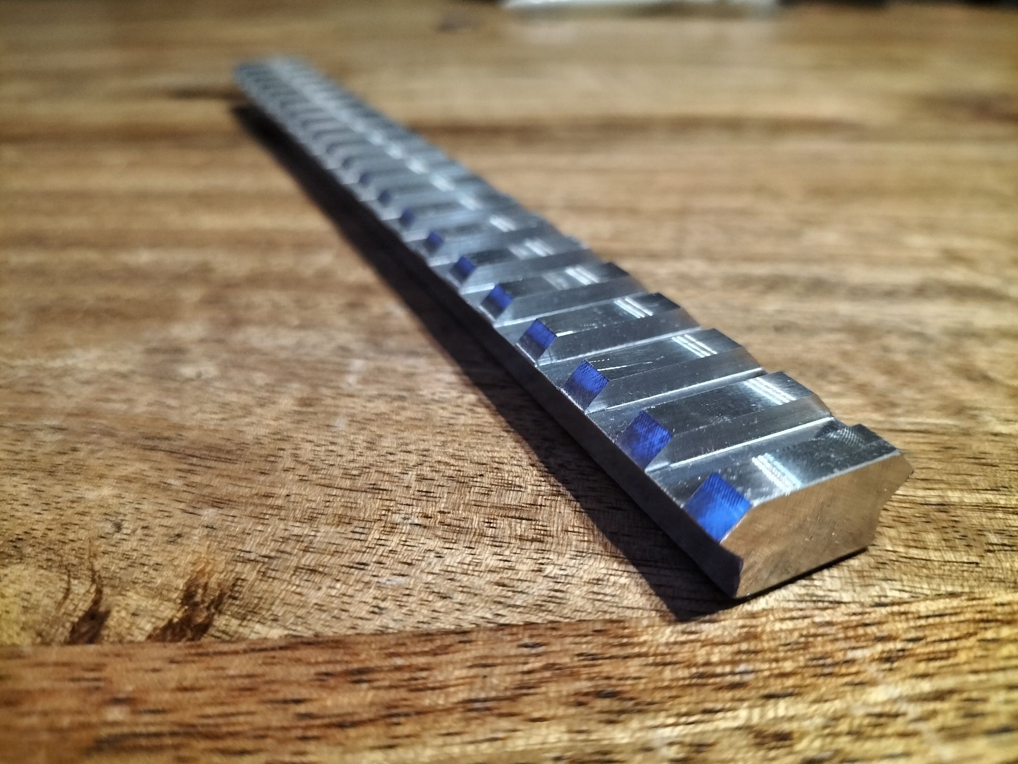 szyna picatinny / weavera surowa aluminium