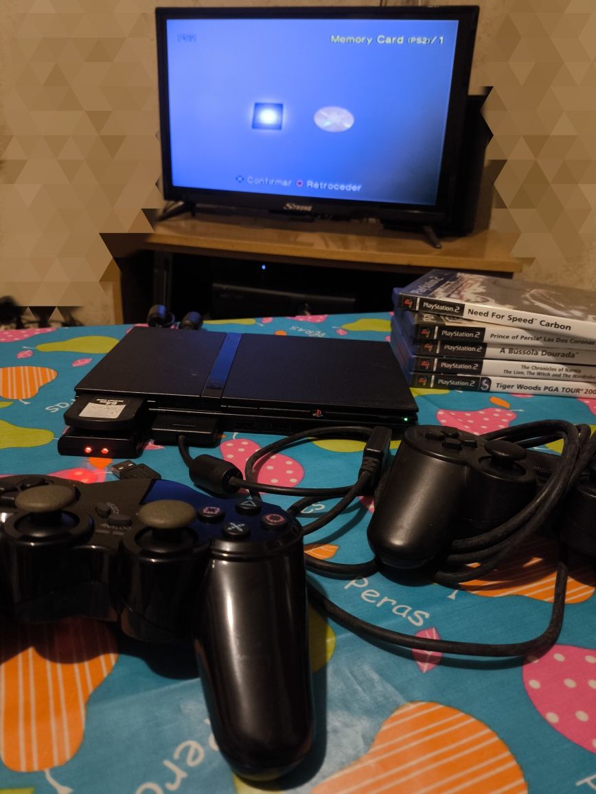 PlayStation 2 Slim (PS2) + Extras