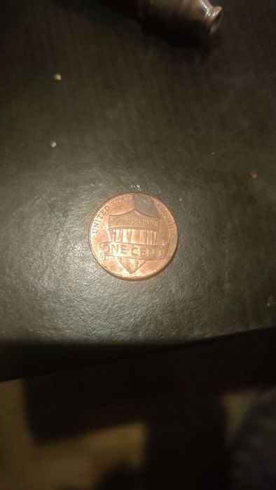 Nota de 50 escudos , moedas e outros