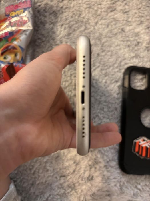 Iphone 11 stan idealny