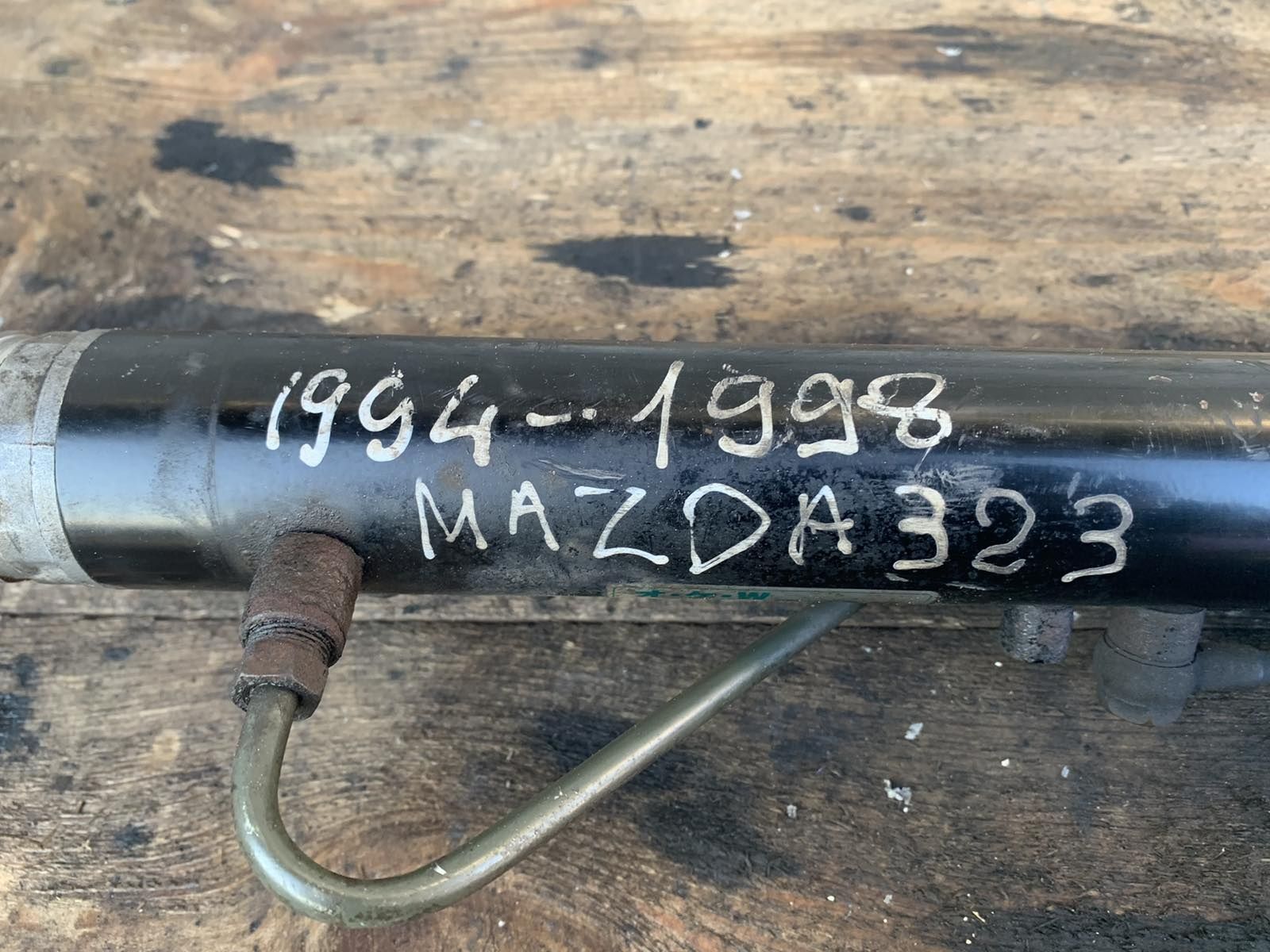 Рульова рейка рулевая Mazda 323