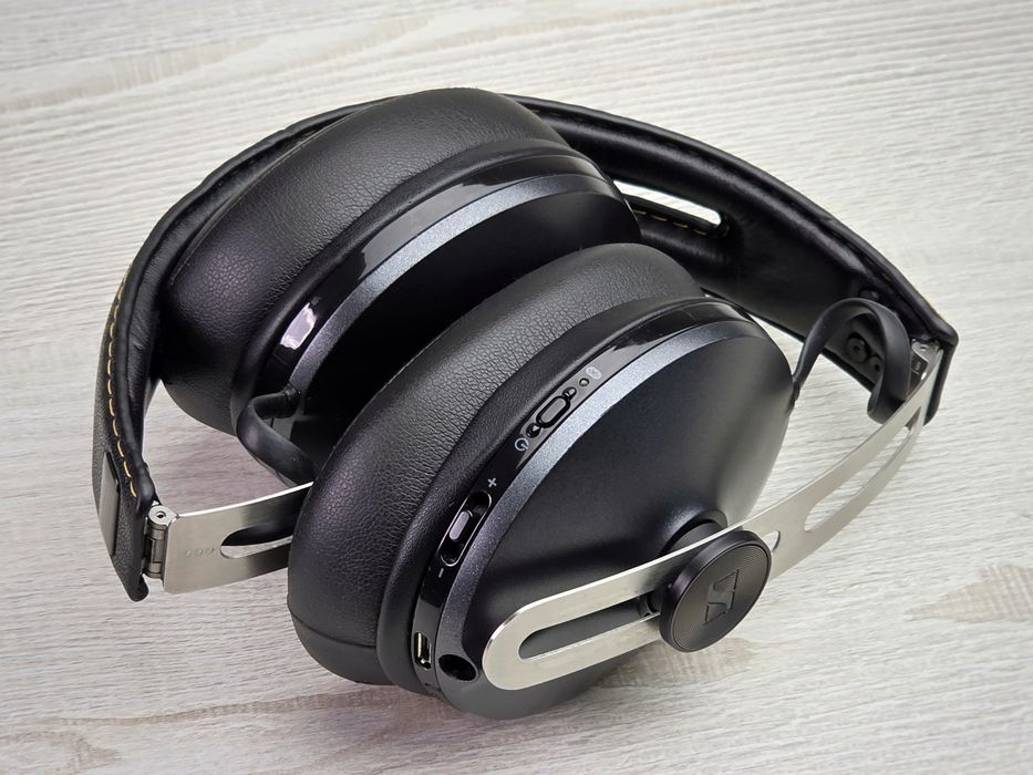 Бездротові навушники Sennheiser MOMENTUM M2 AEBT Black (506250)
