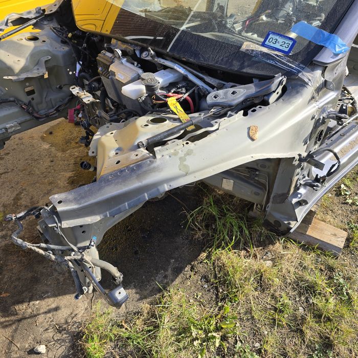 Четверть Передня Ліва Права Tesla Model 3 Сапог Чверть Тесла Модел 3