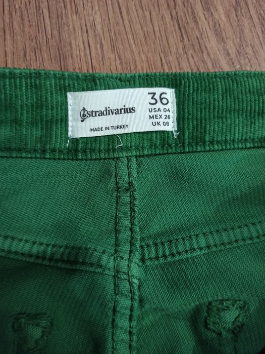 Вельветові штани 36 Stradivarius