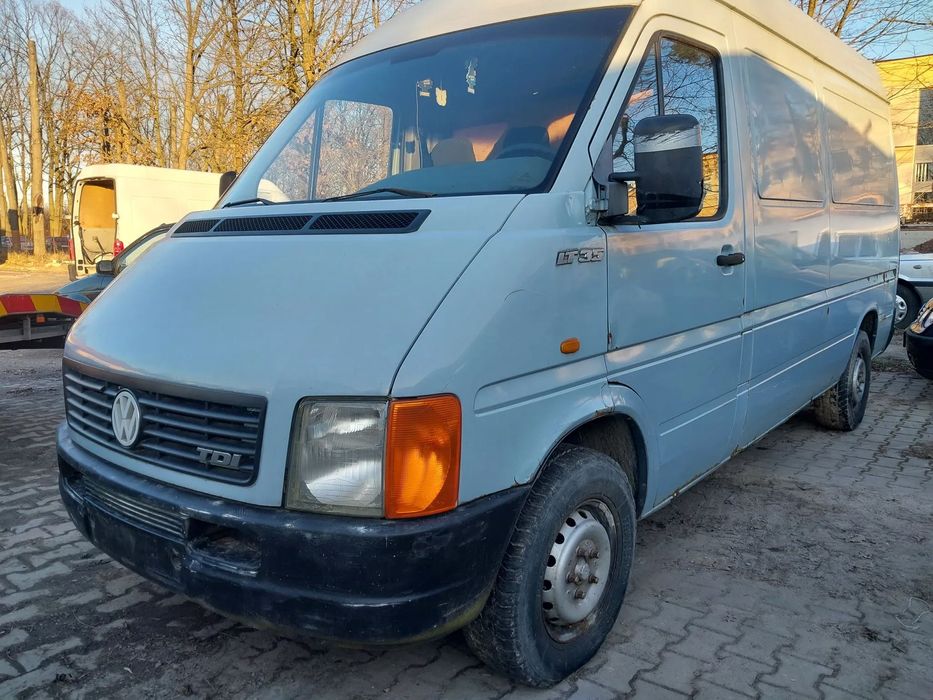 Volkswagen LT35 96-06 LT 35 bus blaszak silnik 2.5 TDI 109KM skrzynia biegów lewarek wybierak błotnik zderzak szyba podnośnik boczek wał most podpora koło felga fotel fotele maglownica turbina rura dolotowa mechanizm panel konsola podłoga rurka EGR chłodn