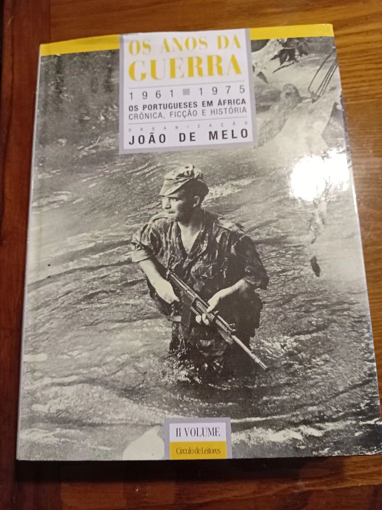 Livro Os Anos Da Guerra de 1961 a 1975