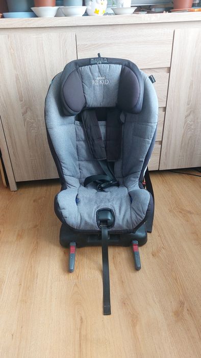 Fotelik axkid rekid 9-25 tyłem