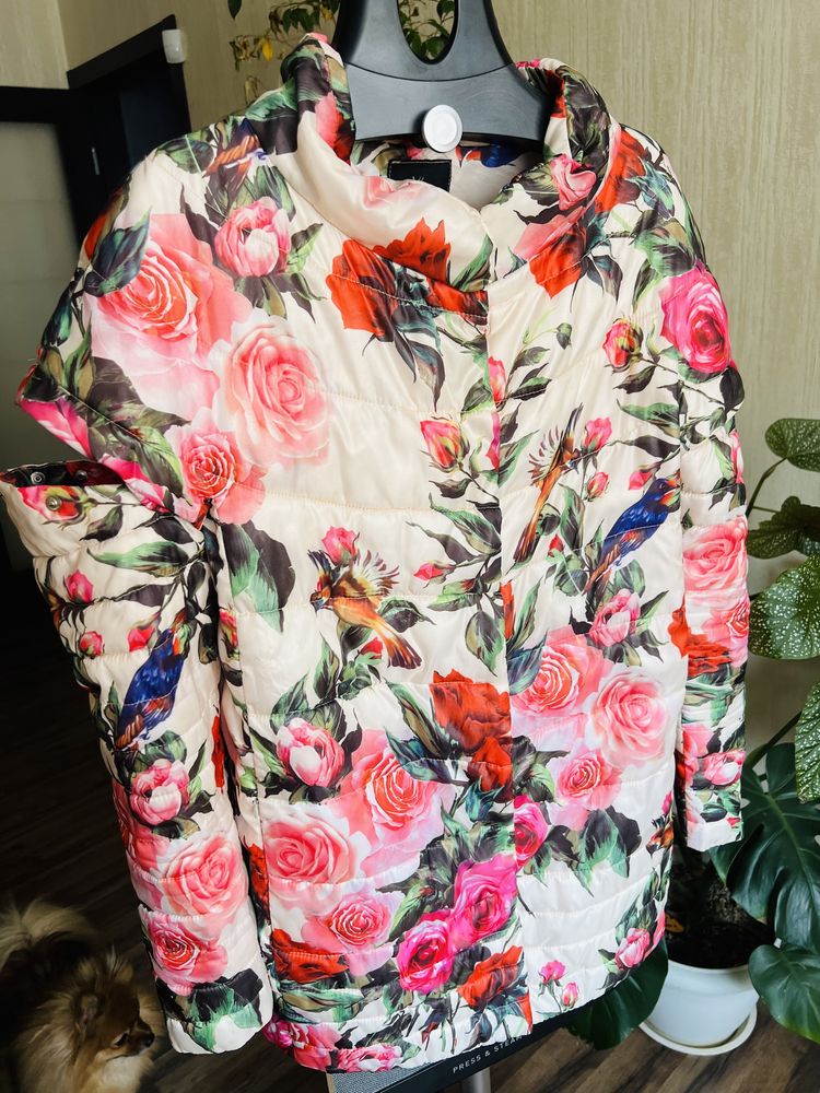 Куртка -жилетка 2 в 1 весенний пуховик трансформер с цветочным принтом