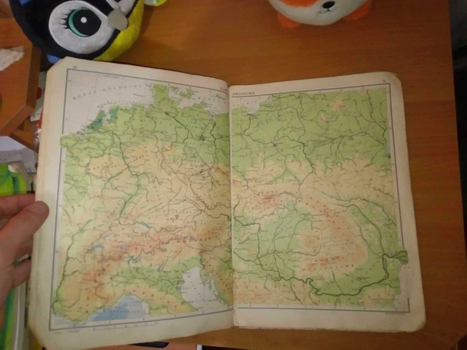 Atlas geograficzny V VIII 5-8 klasy PRL 1972 mapy