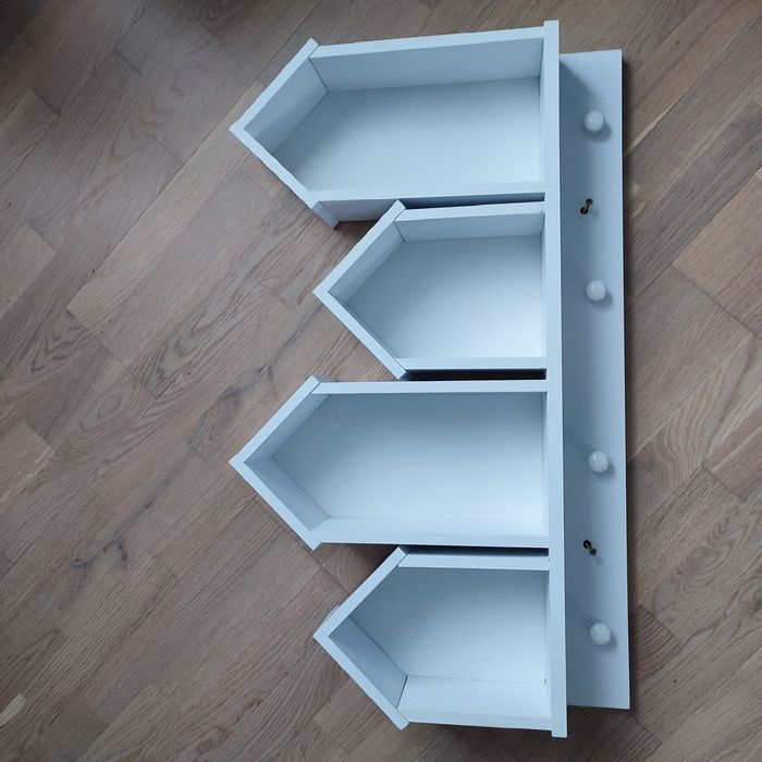 Pólka ozdobna wieszak domki domek regał