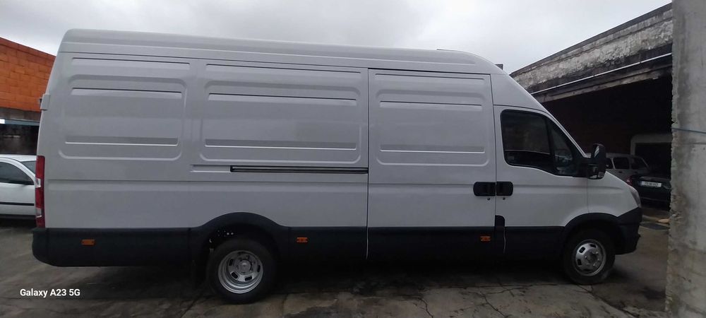 IVECO Daily  longa e alta 3000 diesel