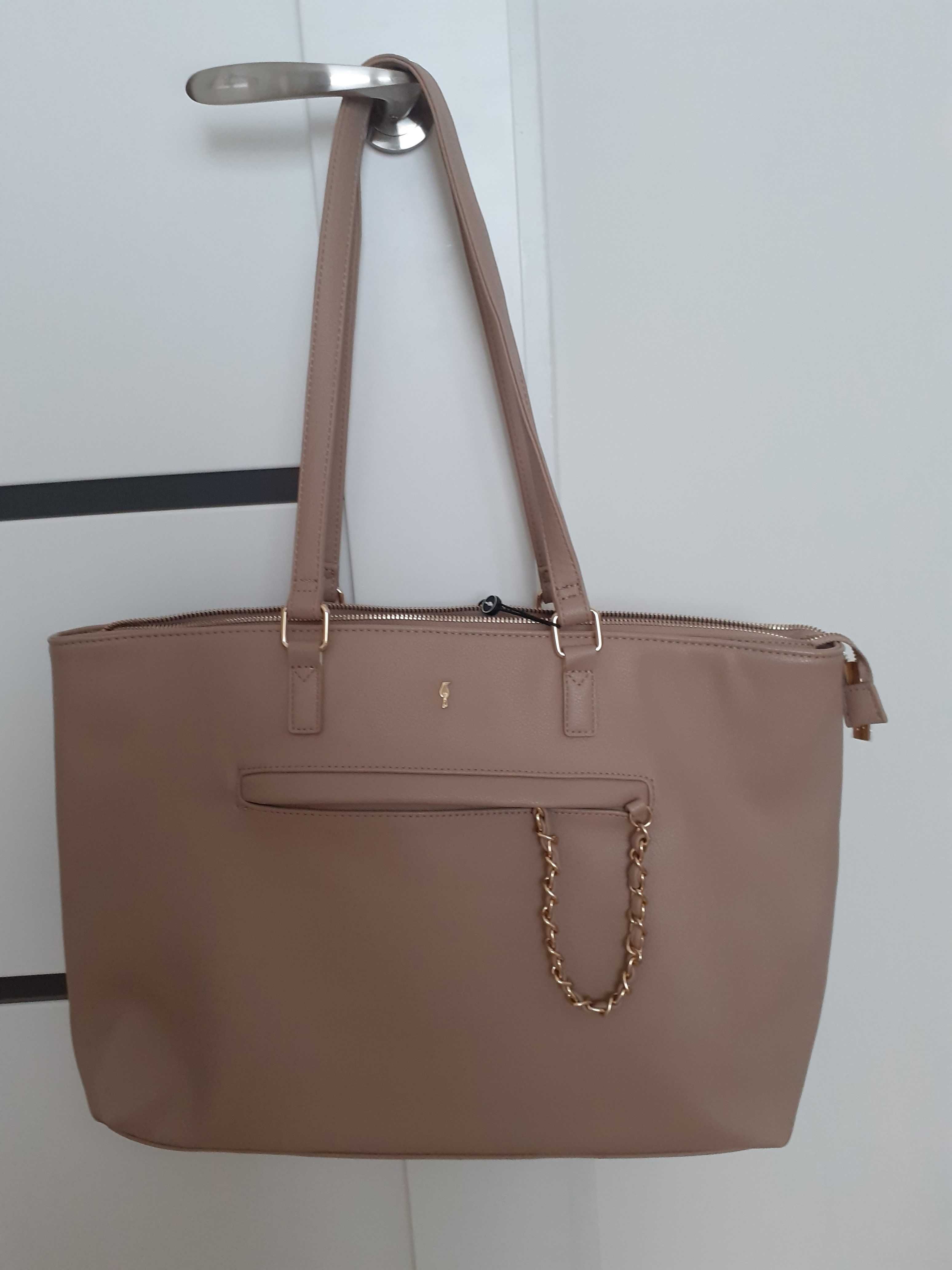 Beżowa torebka damska z kieszenią (shopper) Ochnik