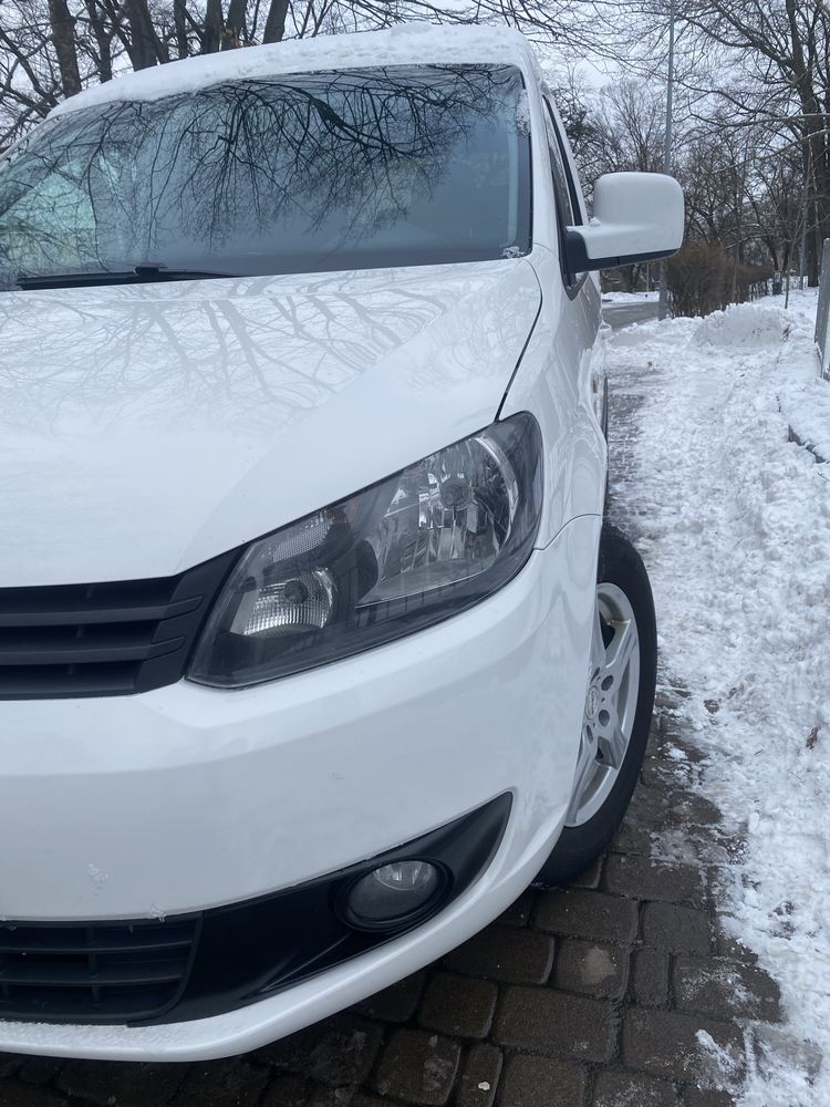 Продам Volkswagen Caddy пас.