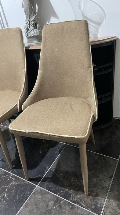 Conjunto 4 cadeiras usadas