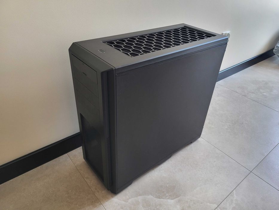 PC do gier Stacja robocza i9 13900k MSI 64GB RAM SSD 1TB Na Gwarancji