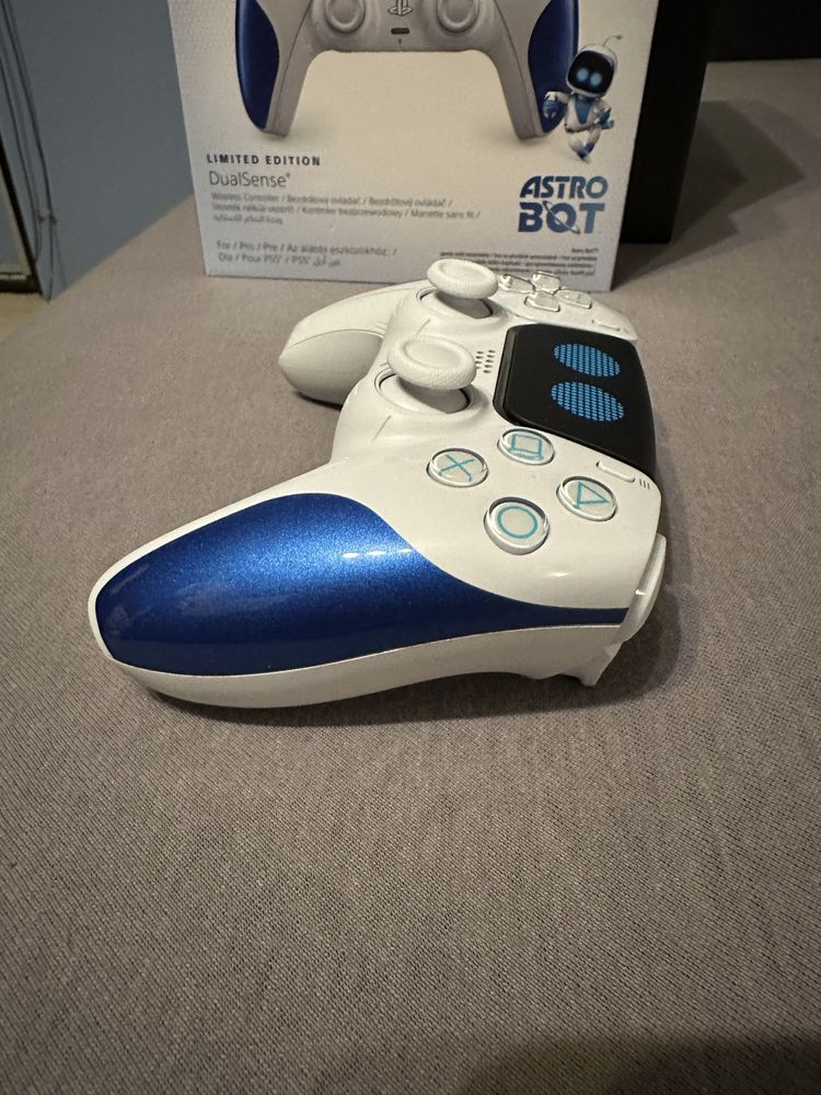 Dualsense Astro Bot Edition