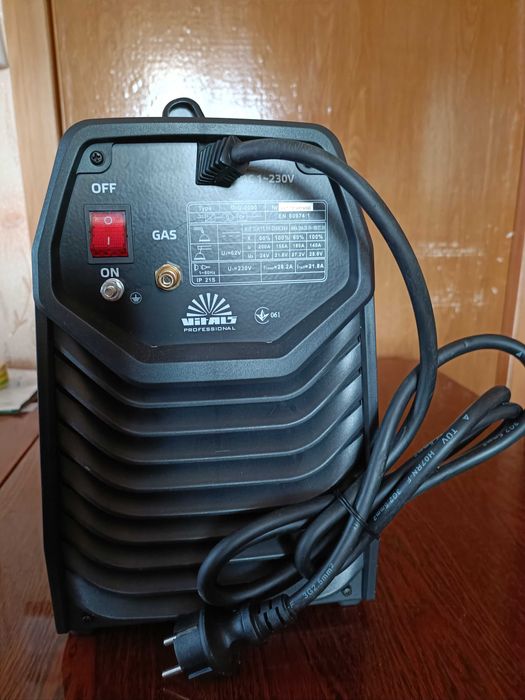 Зварювальний напівавтомат  Vitals Professional MIG 2000 Digital LCD
