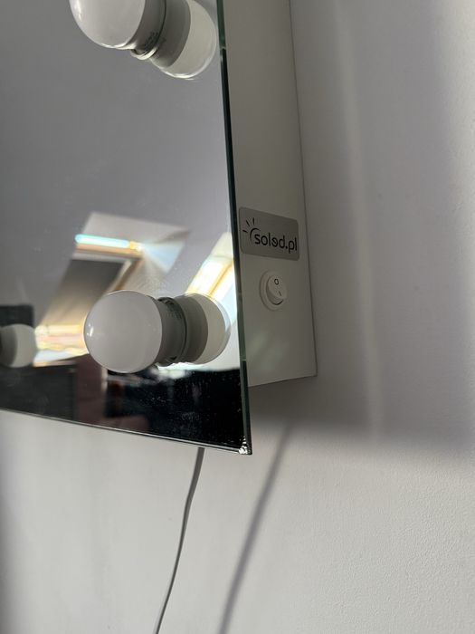 Makijażowe lustro soled