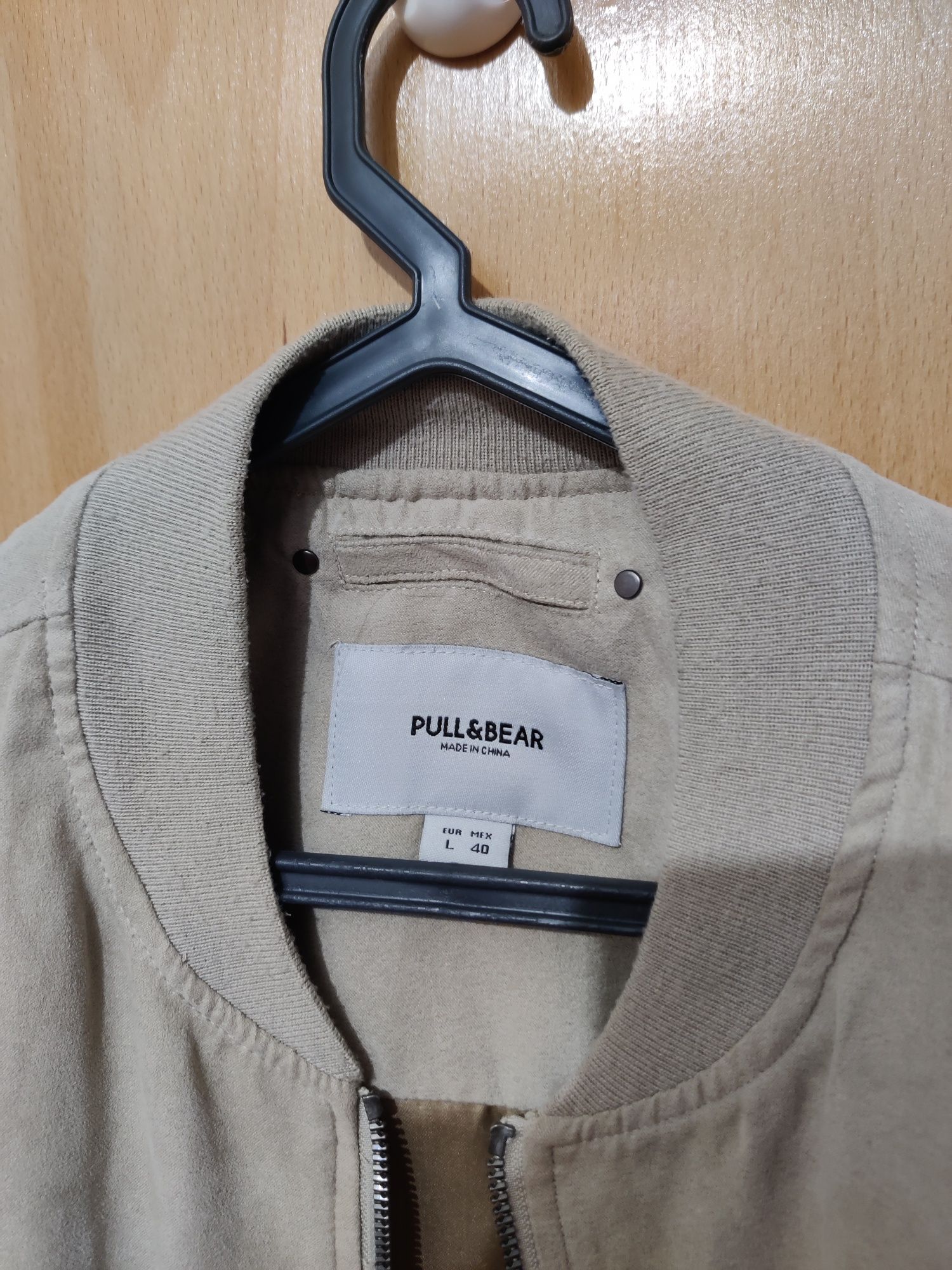 Casaco Pull&Bear - tamanho L 40